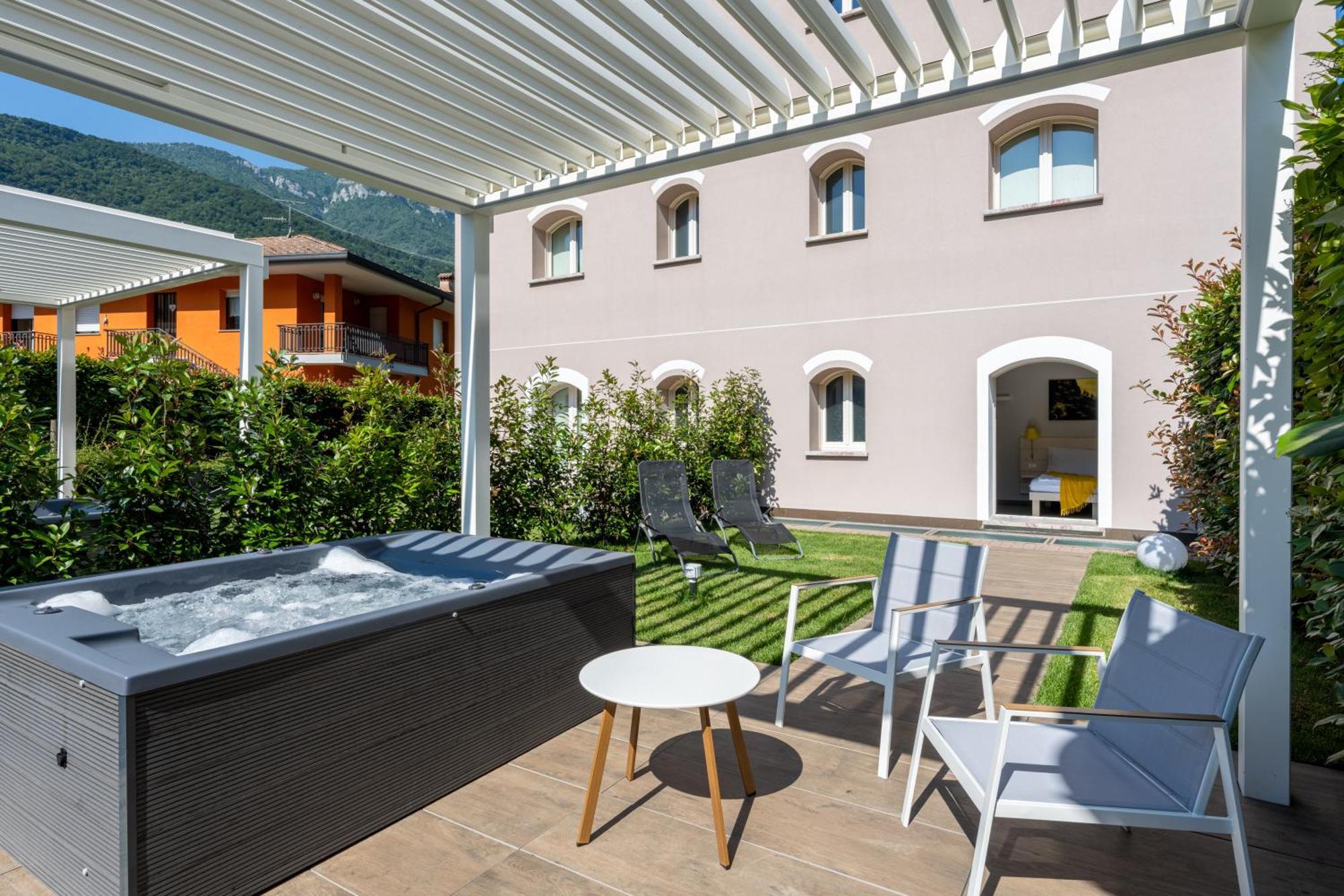 Bianco Hotel Primaluna Kültér fotó
